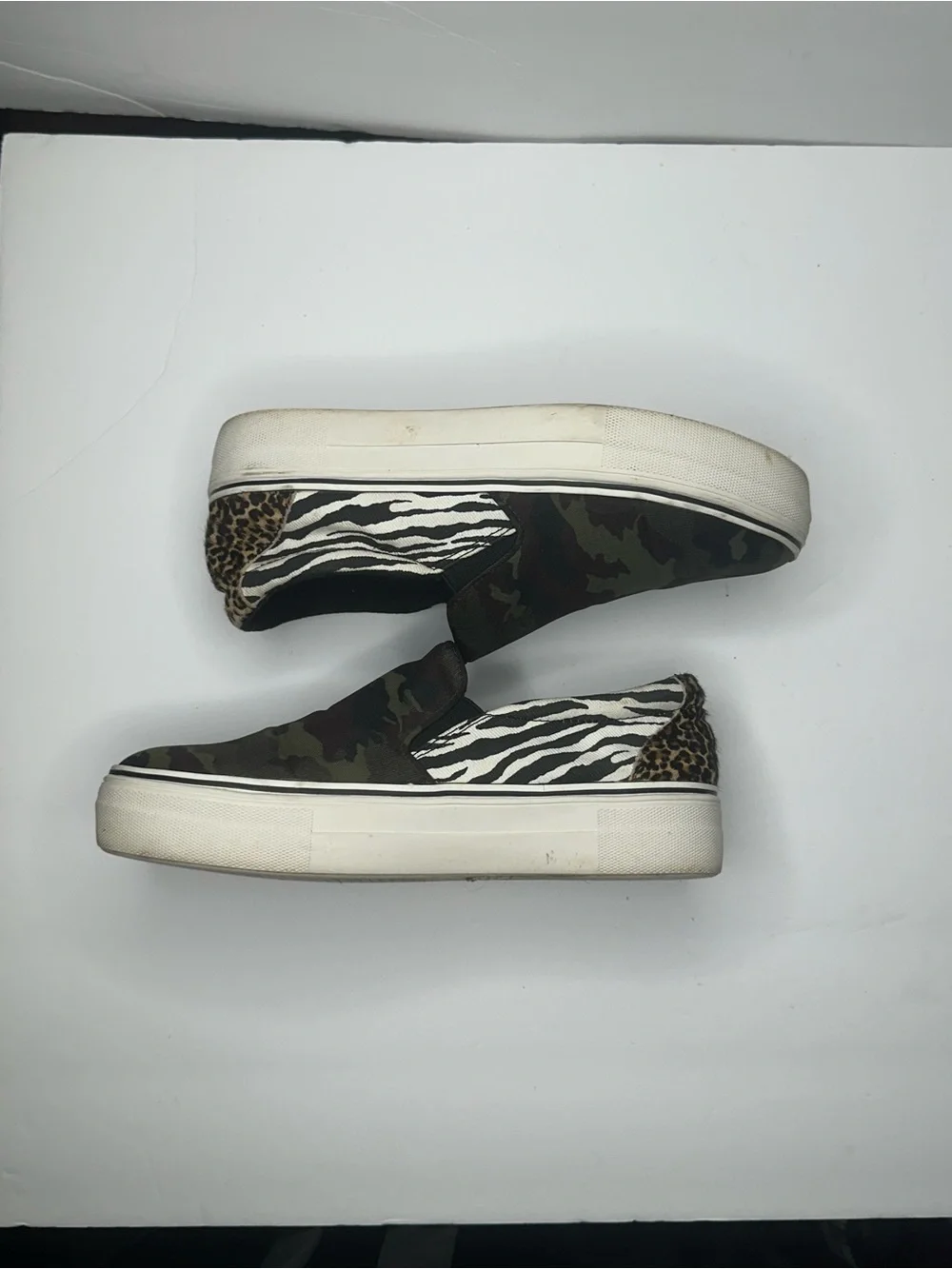 Away Men’s Camouflage Slip-On Loafers - Green Brown